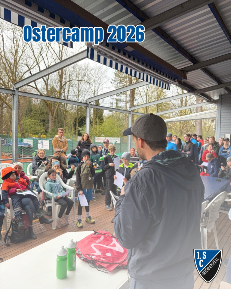 Ostercamp 2026 beim TC WB – Kinder und Jugendliche bei der Siegerehrung auf der Terrasse des Tennisclubs
