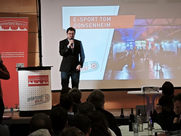 E-Sport TGM Gonsenheim Pre4sentation auf Veranstaltung des Stadtsportverband Mainz in der Sportstadt Mainz E-Sport TGM Gonsenheim Pre4sentation bei Veranstaltung des Stadtsportverband Mainz in der Sportstadt Mainz